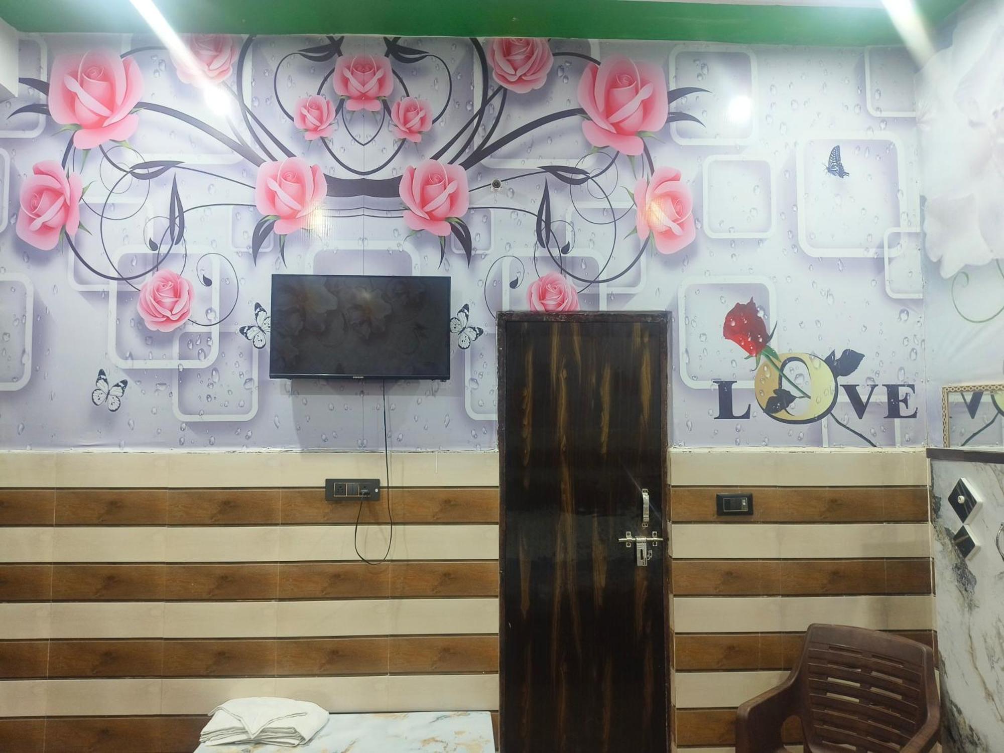 فندق K.D.Dham-Near Prem Mandir Vrindāvan المظهر الخارجي الصورة