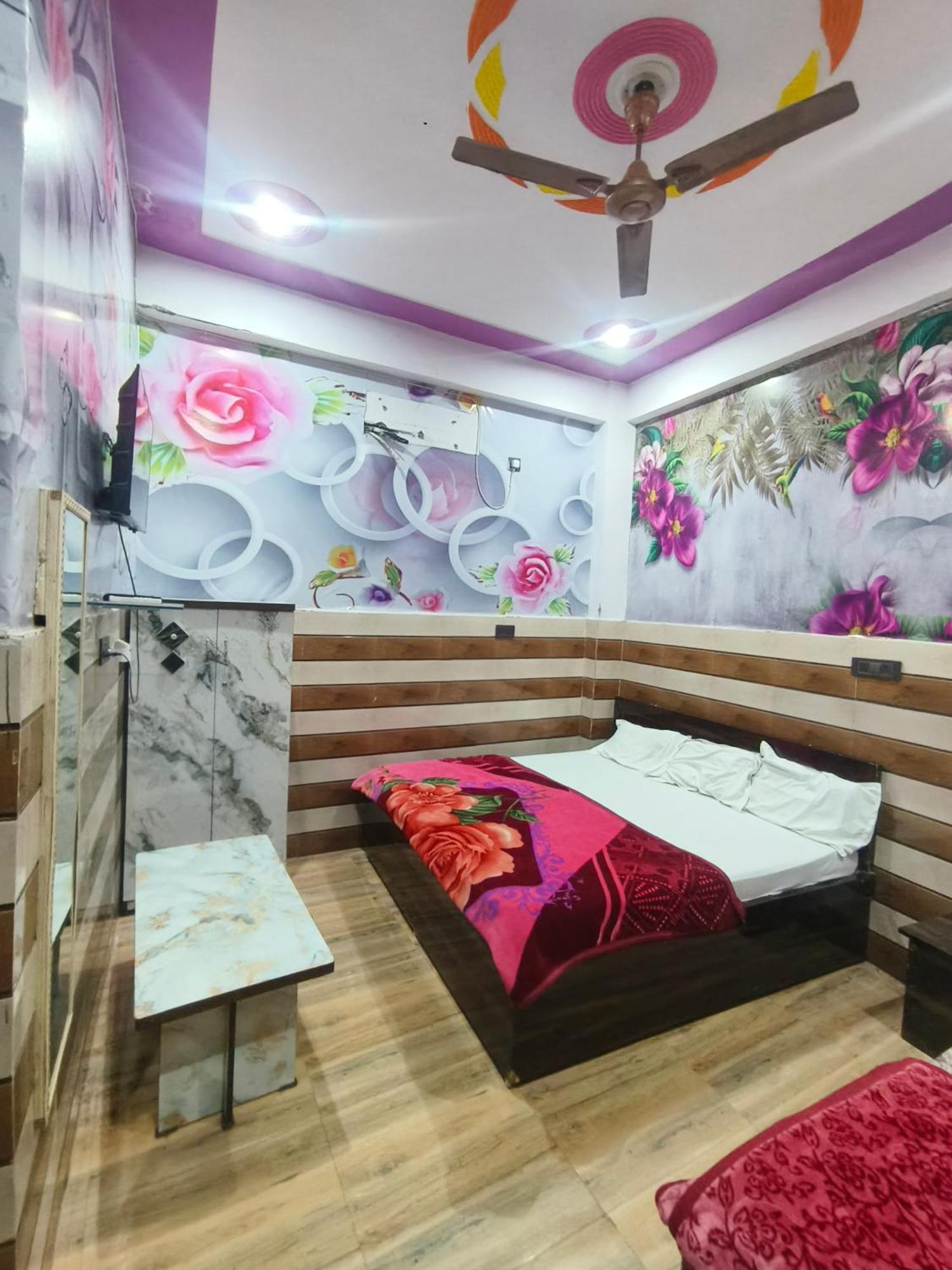 فندق K.D.Dham-Near Prem Mandir Vrindāvan المظهر الخارجي الصورة