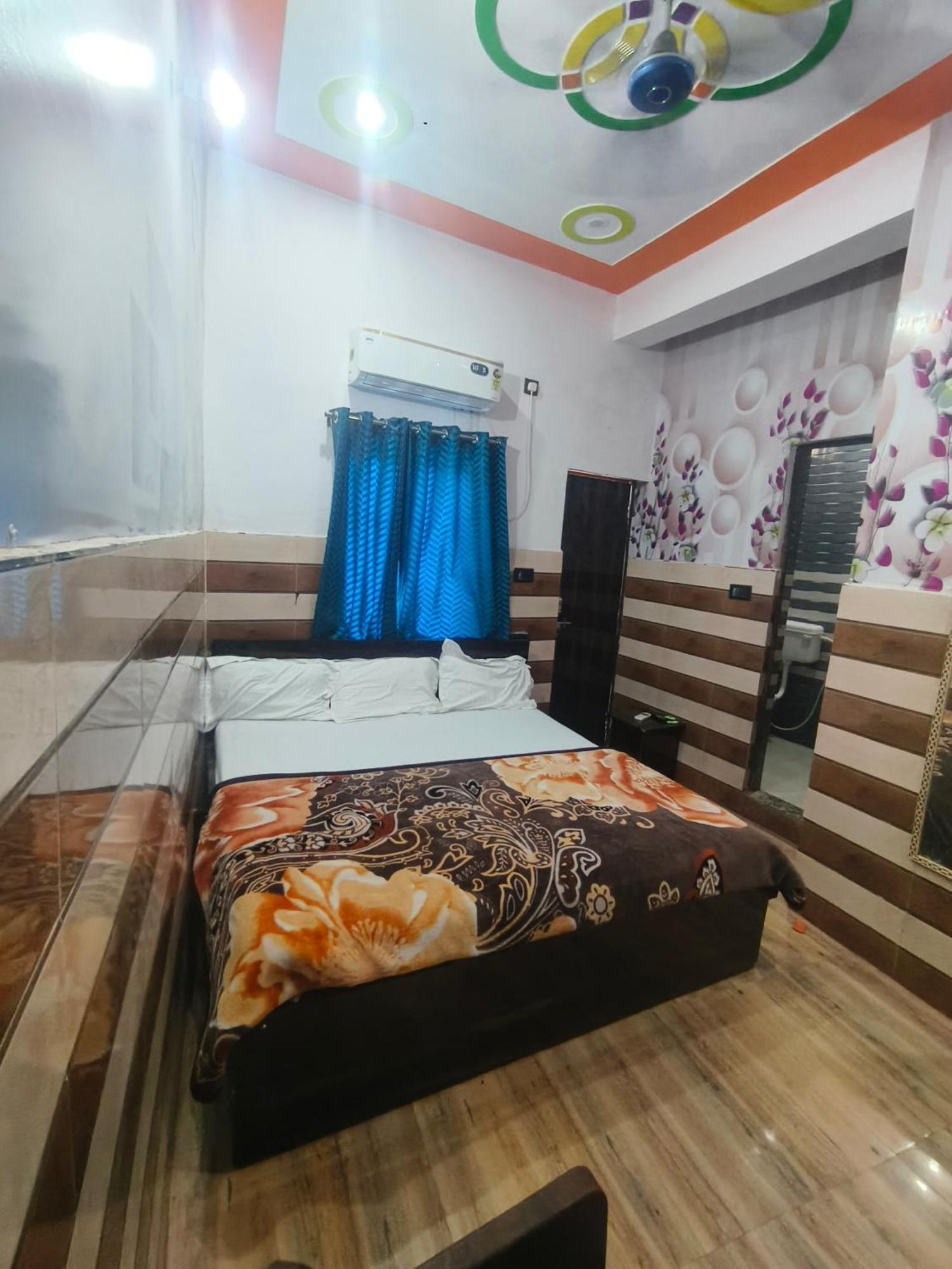فندق K.D.Dham-Near Prem Mandir Vrindāvan المظهر الخارجي الصورة